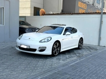 للبيع بورش Panamera 2012