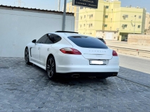 للبيع بورش Panamera 2012