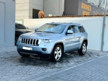 للبيع جيب Grand Cherokee 2013