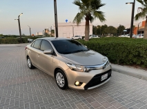 للبيع تويوتا Yaris 2015