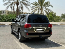 للبيع تويوتا Land Cruiser  2014