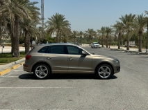 للبيع أودي Q5 2009