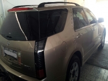 للبيع كاديلاك SRX 2005