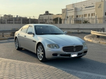 للبيع ميزراتي Quattroporte 2004