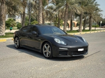 للبيع بورش Panamera 2014