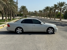 للبيع لكزس LS 2001