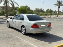 للبيع لكزس LS 2001