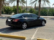 للبيع نيسان Altima 2013