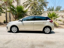 للبيع تويوتا Yaris 2015