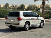 للبيع تويوتا Land Cruiser  2013