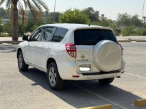 للبيع تويوتا RAV4 2010