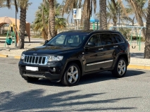 للبيع جيب Grand Cherokee 2011