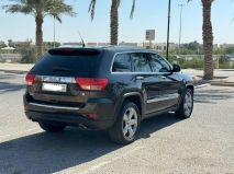 للبيع جيب Grand Cherokee 2011