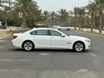 للبيع بي ام دبليو 7 Series 2011