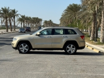 للبيع جيب Grand Cherokee 2011