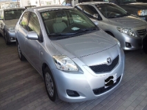 للبيع تويوتا Yaris 2010