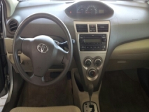 للبيع تويوتا Yaris 2010