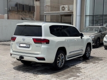للبيع تويوتا Land Cruiser  2024