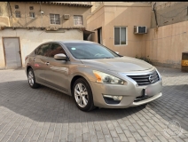 للبيع نيسان Altima 2015