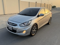 للبيع هونداي Accent 2015