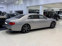 للبيع بنتلي Eight 2017