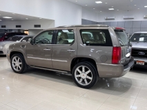 للبيع كاديلاك Escalade 2012