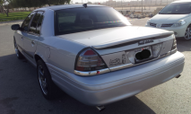 للبيع فورد Crown Victoria 2003