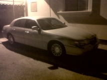 للبيع فورد Crown Victoria 2000