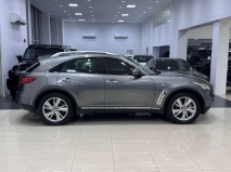 للبيع انفنيتي FX 2012