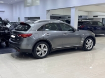 للبيع انفنيتي FX 2012