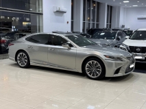 للبيع لكزس LS 2019