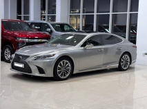 للبيع لكزس LS 2019