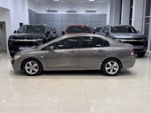 للبيع هوندا Civic 2009