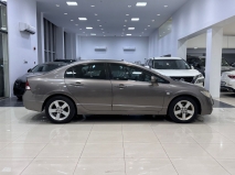 للبيع هوندا Civic 2009