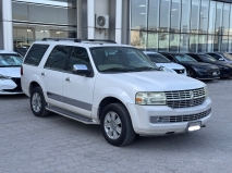 للبيع لنكن Navigator 2009