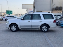 للبيع لنكن Navigator 2009