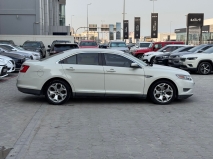 للبيع فورد Taurus 2010