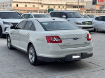 للبيع فورد Taurus 2010