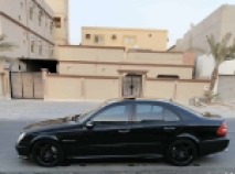 للبيع مرسيديس E class 2003