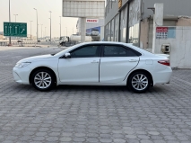 للبيع تويوتا camry 2017