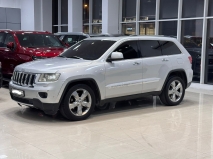 للبيع جيب Grand Cherokee 2012