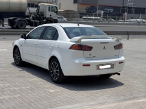 للبيع متسوبيشي Lancer 2017