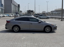 للبيع هونداي Sonata 2018
