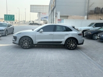 للبيع بورش Macan 2023