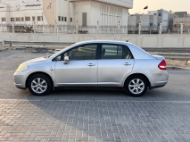 للبيع نيسان Tidda 2008