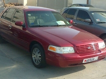 للبيع فورد Crown Victoria 2003