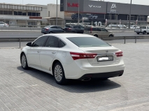 للبيع تويوتا Avalon 2014