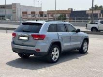 للبيع جيب Grand Cherokee 2013