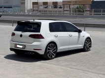 للبيع فولكس واجن Golf 2018