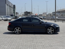 للبيع أودي A3 2015